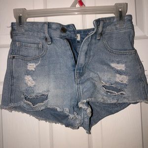 Women’s high waisted short shorts